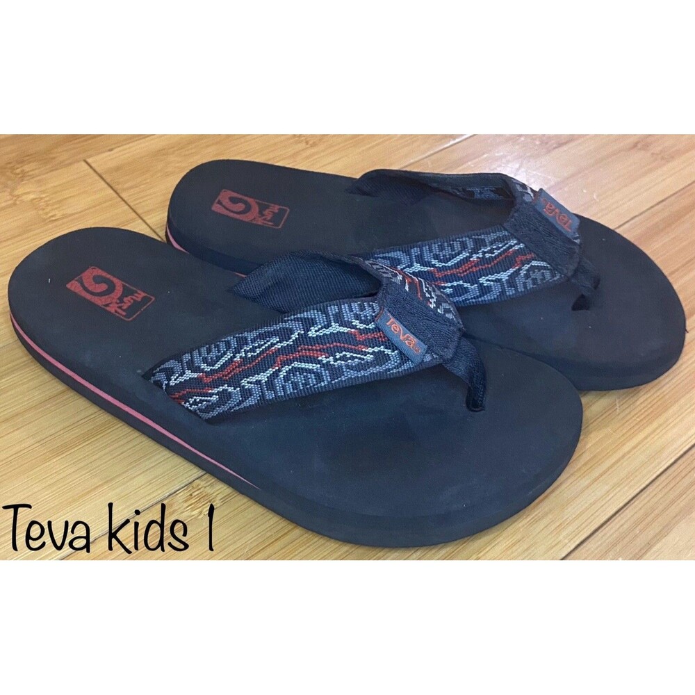 Teva Mush II Flip Flops Kids Size 1 Youth Red Black Comfort Sandals